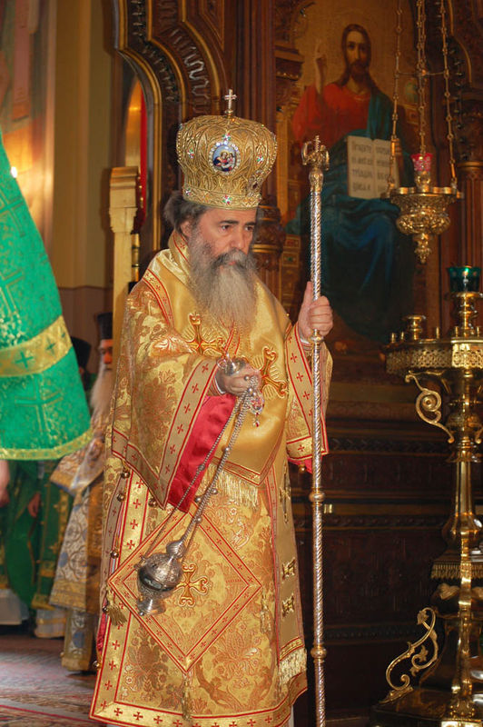 Патриарх Святого Града Иерусалима и Всея Палестины Феофил III совершает богослужение