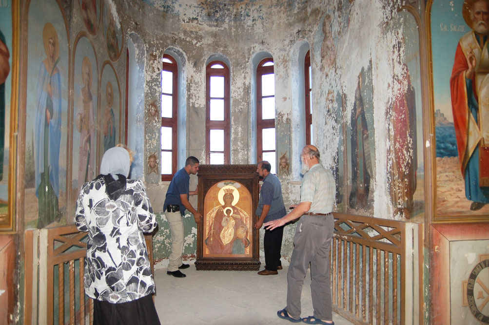Державная икона Божией Матери в южной башне Сергиевского подворья ИППО