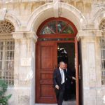 Новая дверь в востоный корпус Сергиевского повдорья. © Иерусалимское отделение ИППО