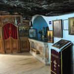 Гробница св. Феодосия Великого в пещере трех волхвов в лавре св. Феодосия Великого