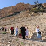 Спуск с Сорокадневной горы. © Православный паломнический центр «Россия в красках» в Иерусалиме