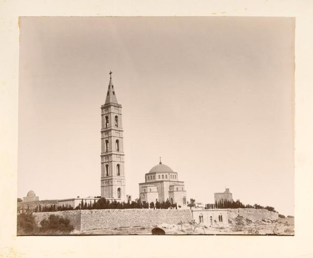 Вид на 64 метровую колокольню "Русская свеча" и Вознесенский храм 1890-е годы