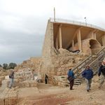 Элементы реконструкции римского театра в Кейсарии