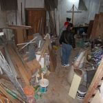 10 февраля 2009 г. Помещение бывшего продовольственного склада ИППО в восточном корпусе завалено вещами