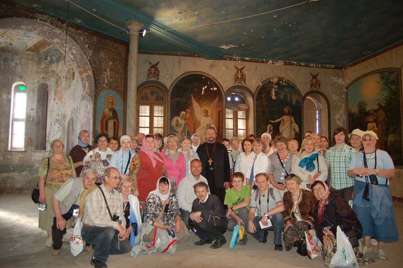 4 апреля 2009 г. Группа паломников из разных уголоков России посетила Сергиевское подворье ИППО
