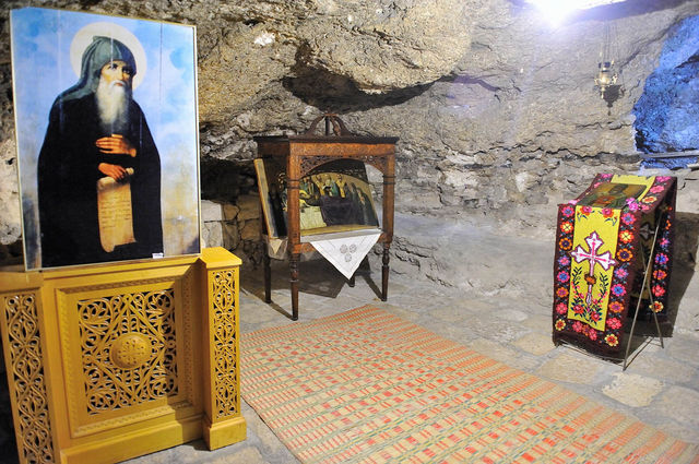 Пещера Феодосия Великого, которая служила ему кельей. © Фото Владимира Шелгунова