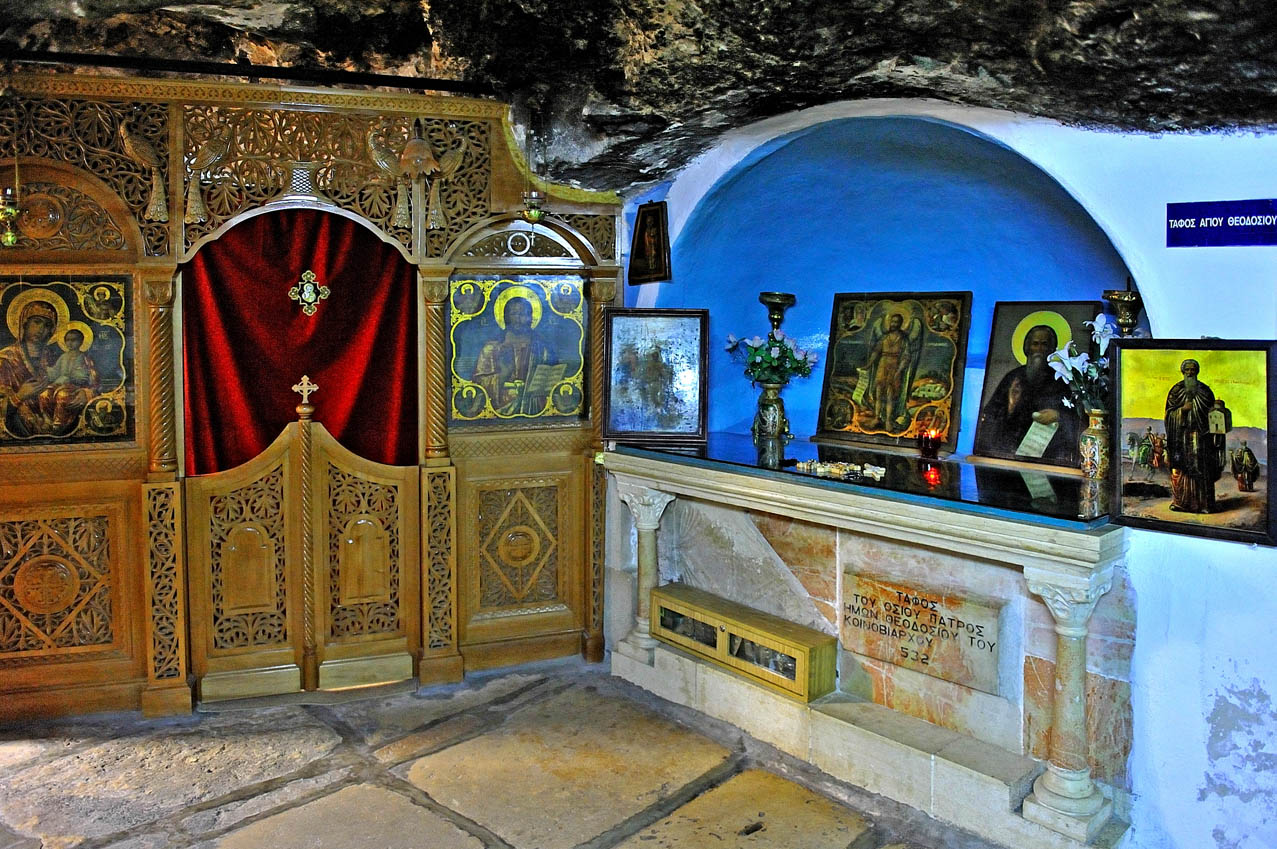 Место погребения Феодосия Великого в Пещере Волхвов. © Фото Владимира Шелгунова