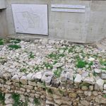 Раскопки основания стены Иерусалима времен Первого Храма периода царствования благочестивого царя Езекии