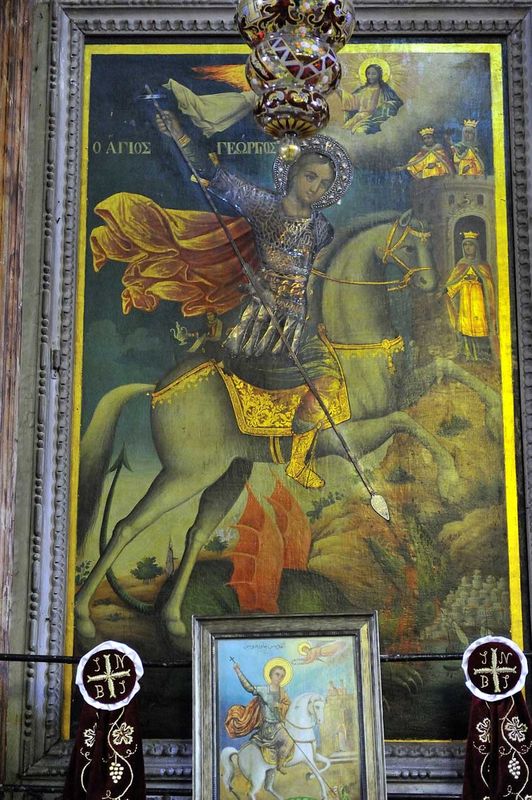Икона Георгия Победоносца в иконостасе храма. © Фото Владимира Шелгунова