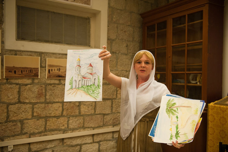 Рисунки с видами Святой Земли, выполненные детьми Карачаево-Черкесии подарены Сергиевскому подворью в Иерусалиме