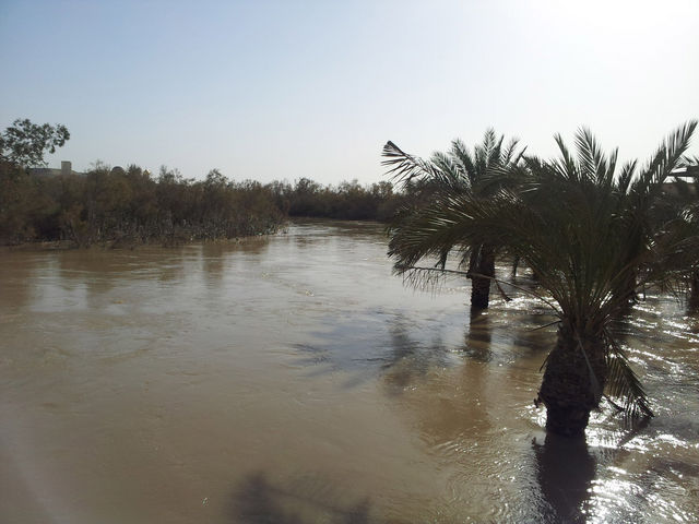 Наводнение на святой реке Иордан