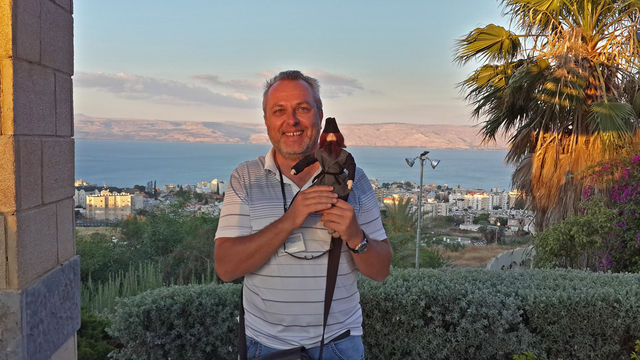 Павел Платонов с "Паломником Серафимом" напротив моря Галилейского