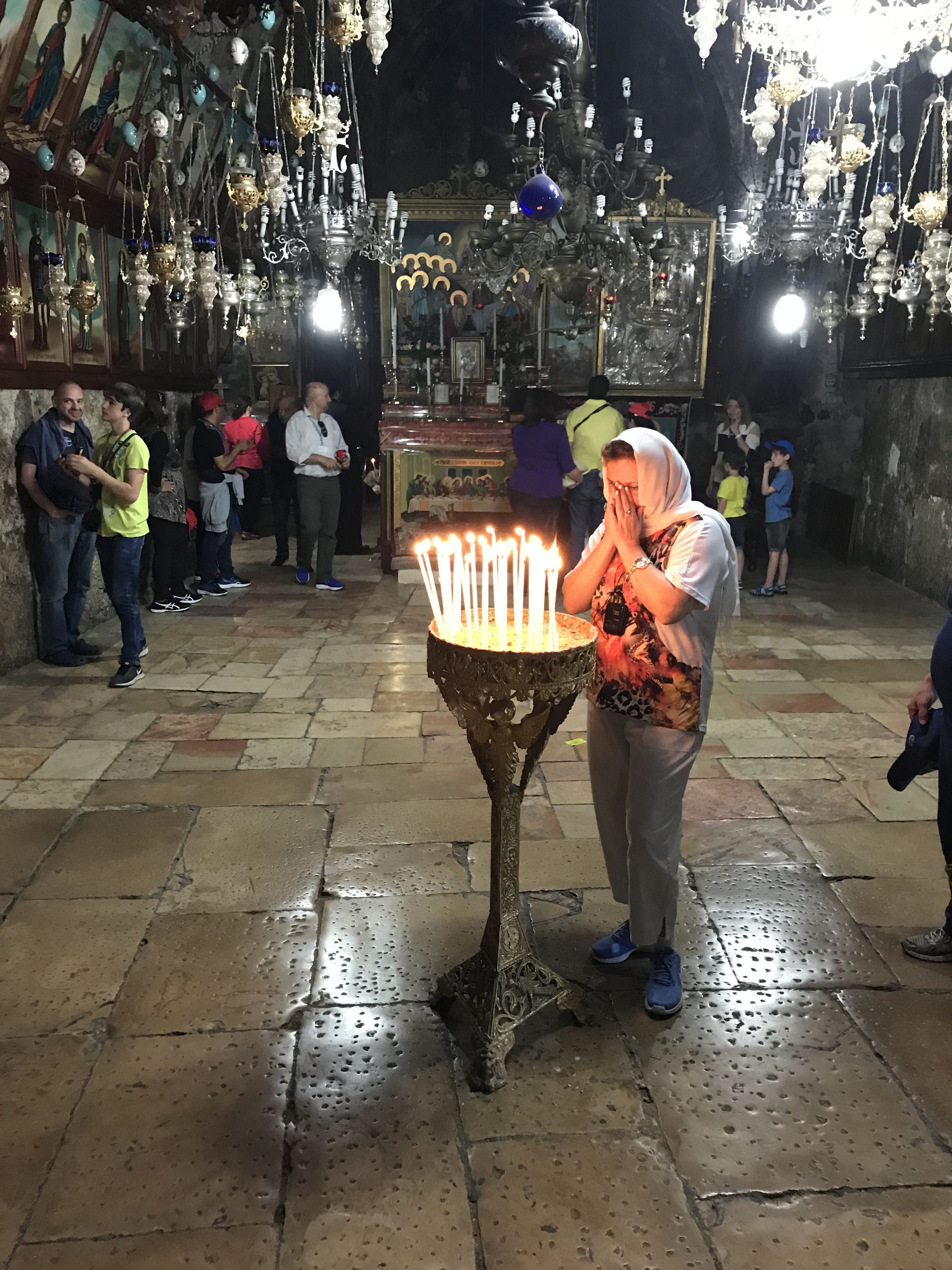 Молитва у Гроба Божией Матери в Иерусалиме. 17 апреля 2017 года