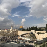 Вид на Храмовую гору в Иерусалиме. 14 апреля 2017 года