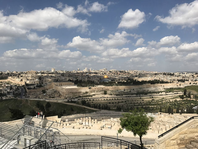 Панорама на Святой Град Иерусалим. 1 апреля 2017 года