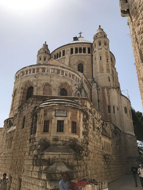 Немецкая католическая церковь Успения Пресвятой Богордицы на горе Сион в Иерусалиме. 8 апреля 2017 года
