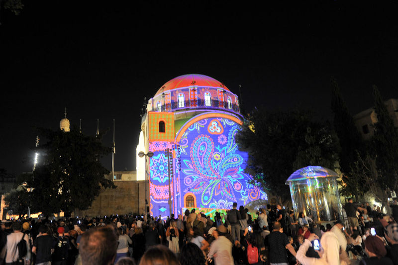 10-й фестиваль Света в Иерусалиме. Синагога Хурва в еврейском квартале старого города. 1 июля 2018