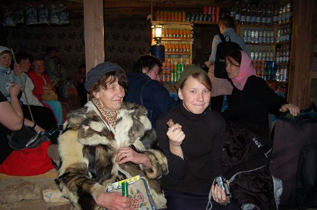 В ночном холоде пригодились меха. © Православный паломнический центр "Россия в красках" в Иерусалиме