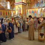 Чтение евангелия. © Фото православный паломнический центр «Россия в красках» в Иерусалиме