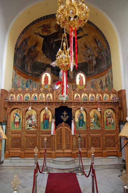 Иконостас. © Фото православный паломнический центр «Россия в красках» в Иерусалиме