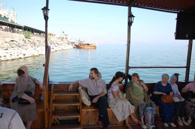 На лодке по Галилейскому морю. © Фото Православный паломнический центр «Россия в красках» в Иерусалиме