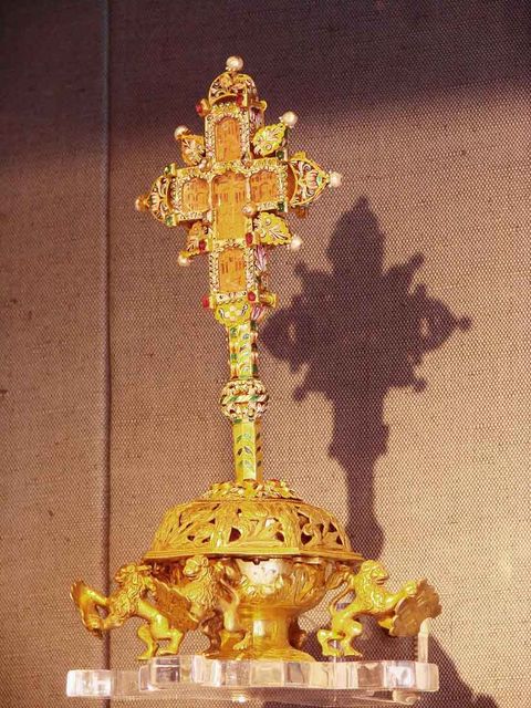 Резной крест XVII в. © Фото паломника Владимира Шелгунова