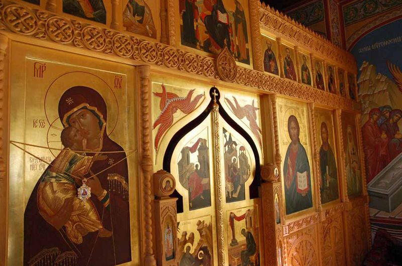 Иконостас храма. © Православный паломнический центр «Россия в красках» в Иерусалиме