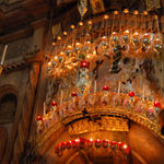 Лампады Кувуклии Гроба Господня. © Православный паломнический центр «Россия в красках» в Иерусалиме