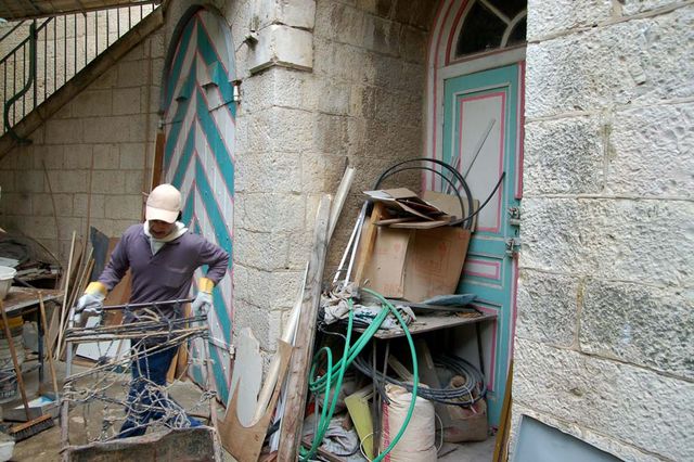 Начало работ по вывозу мусора. © Иерусалимское отделение ИППО