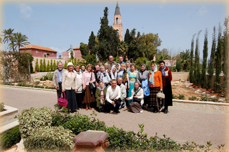 На участке Русской Духовной Миссии в Яффо